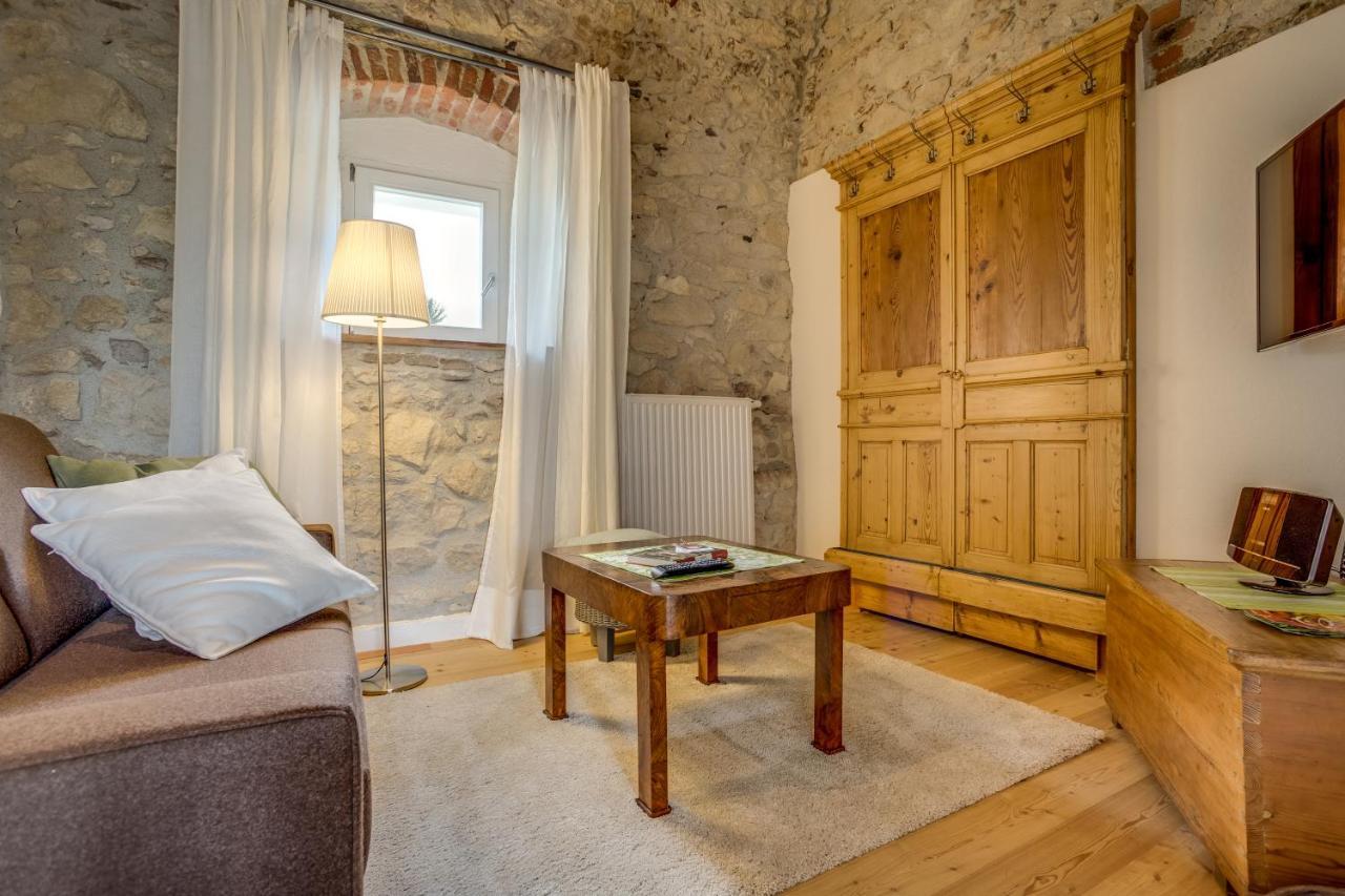 Winzarei, Weingut Tement Villa Berghausen Екстериор снимка